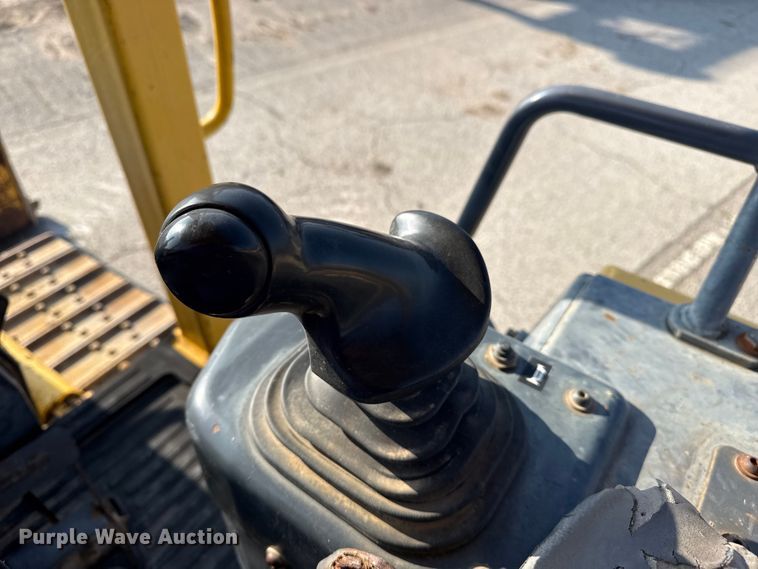 image for item DO8457 2007 Komatsu D37EX-21 dozer