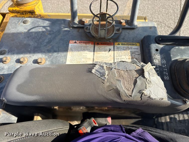 image for item DO8457 2007 Komatsu D37EX-21 dozer