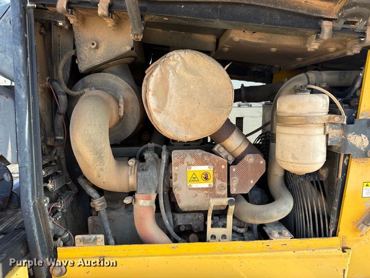 image for item DO8457 2007 Komatsu D37EX-21 dozer