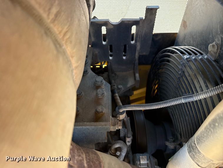 image for item DO8457 2007 Komatsu D37EX-21 dozer