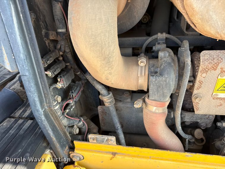 image for item DO8457 2007 Komatsu D37EX-21 dozer