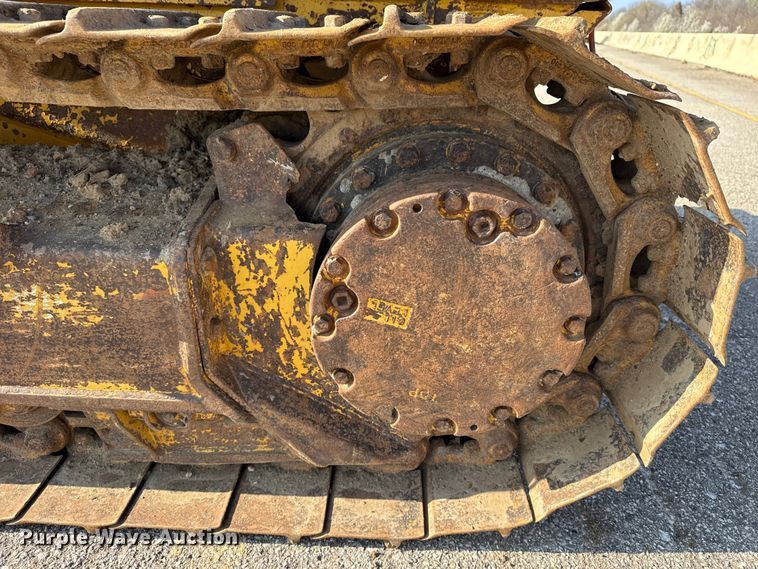 image for item DO8457 2007 Komatsu D37EX-21 dozer