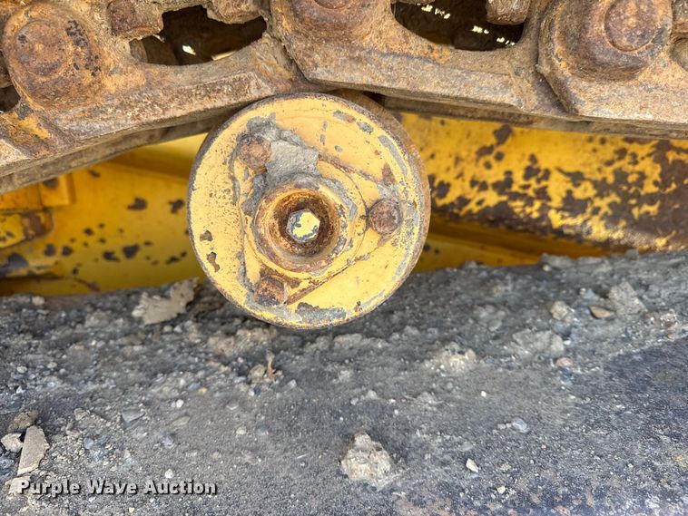 image for item DO8457 2007 Komatsu D37EX-21 dozer