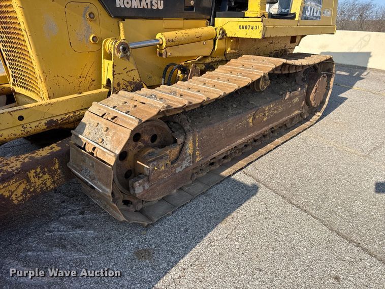 image for item DO8457 2007 Komatsu D37EX-21 dozer