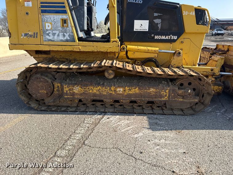 image for item DO8457 2007 Komatsu D37EX-21 dozer