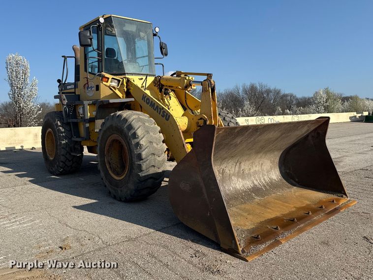 image for item DO8458 2002 Komatsu WA250 wheel loader