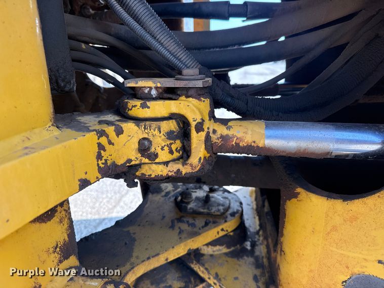 image for item DO8458 2002 Komatsu WA250 wheel loader
