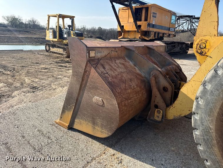 image for item DO8458 2002 Komatsu WA250 wheel loader