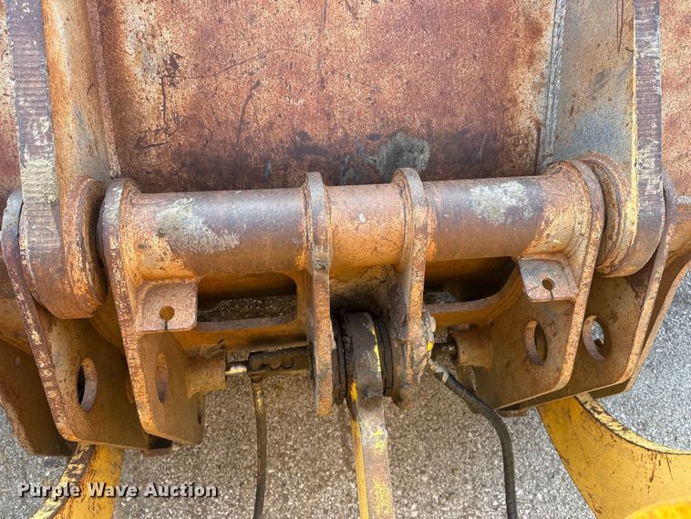 image for item DO8458 2002 Komatsu WA250 wheel loader