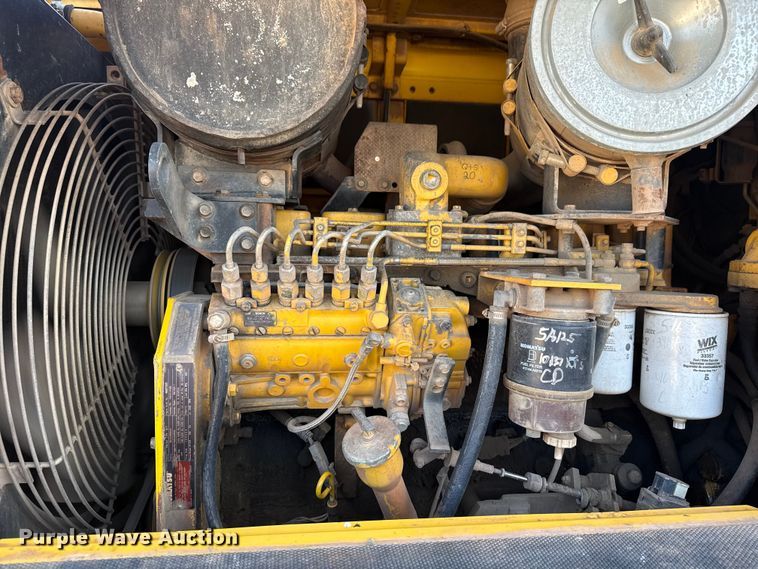 image for item DO8458 2002 Komatsu WA250 wheel loader