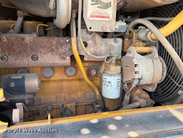 image for item DO8458 2002 Komatsu WA250 wheel loader