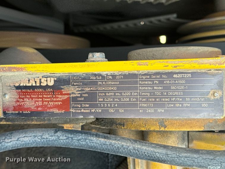 image for item DO8458 2002 Komatsu WA250 wheel loader