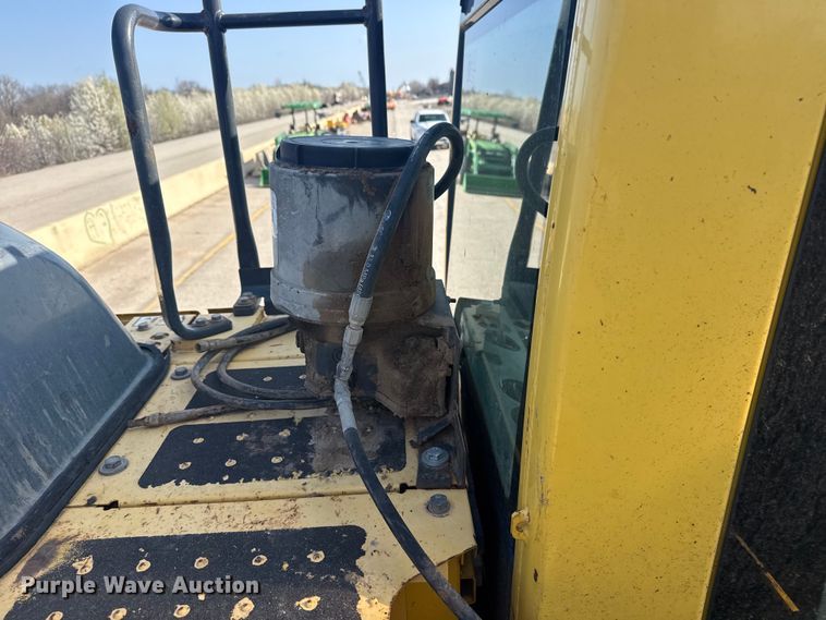 image for item DO8459 2012 Komatsu PC290LC-10 excavator