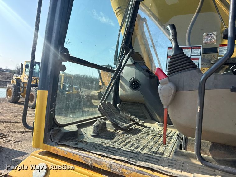 image for item DO8459 2012 Komatsu PC290LC-10 excavator