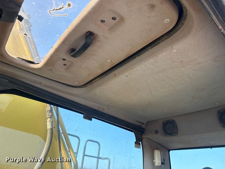 image for item DO8459 2012 Komatsu PC290LC-10 excavator