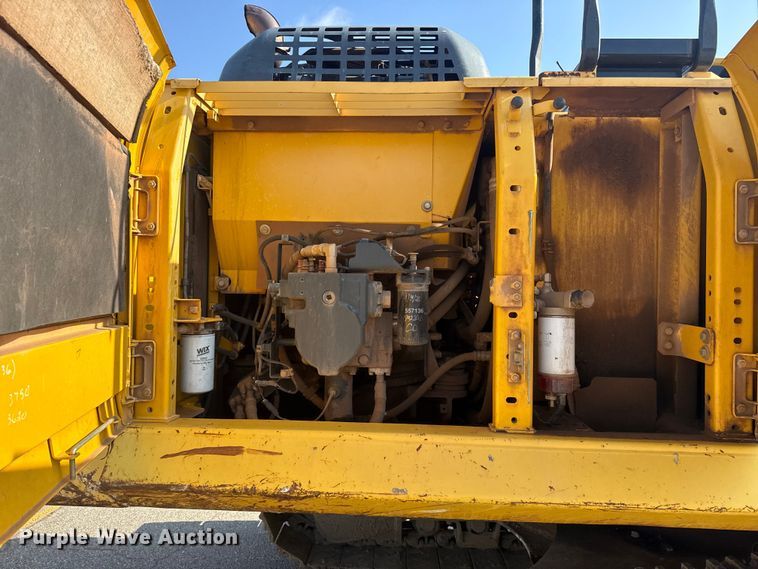 image for item DO8459 2012 Komatsu PC290LC-10 excavator