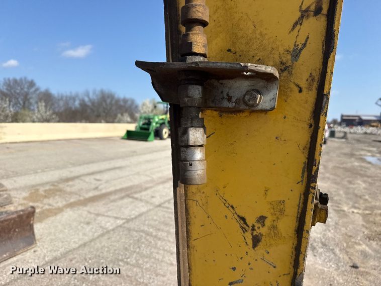 image for item DO8460 2017 Komatsu PC88MR-10 mini excavator