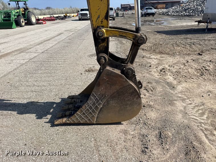 image for item DO8460 2017 Komatsu PC88MR-10 mini excavator