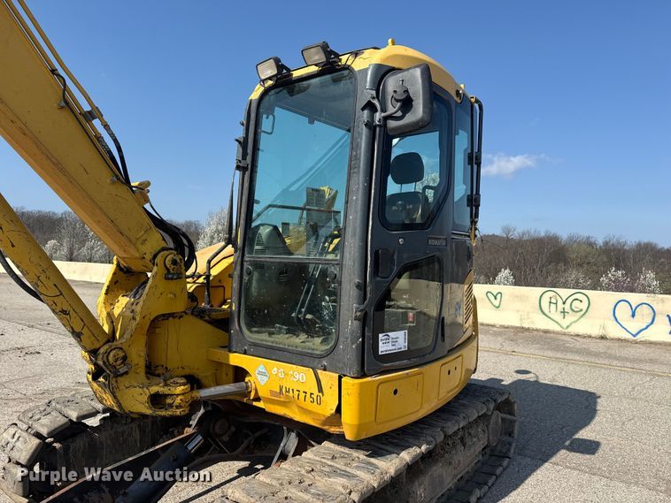 image for item DO8460 2017 Komatsu PC88MR-10 mini excavator