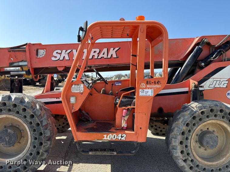 image for item DO8464 JLG Skytrak 10042 telehandler