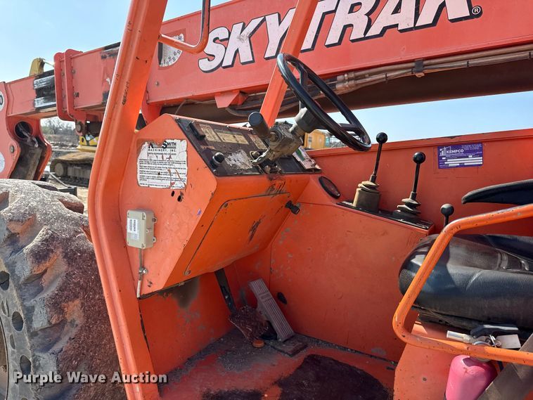 image for item DO8464 JLG Skytrak 10042 telehandler