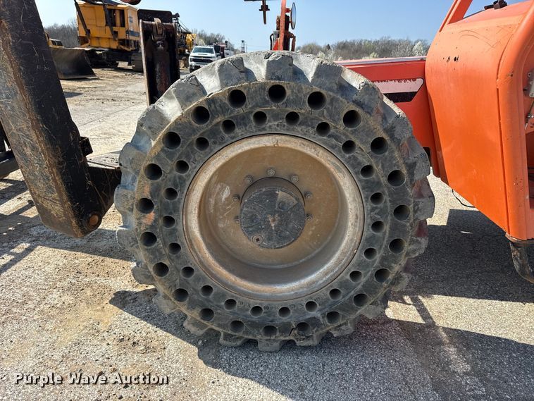 image for item DO8464 JLG Skytrak 10042 telehandler