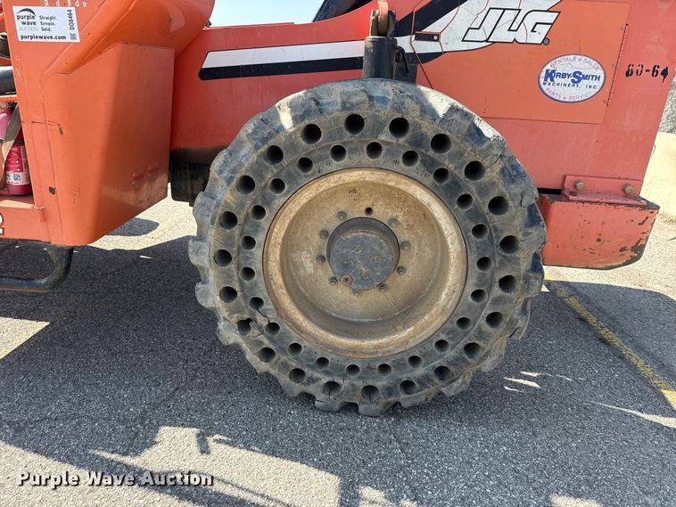 image for item DO8464 JLG Skytrak 10042 telehandler