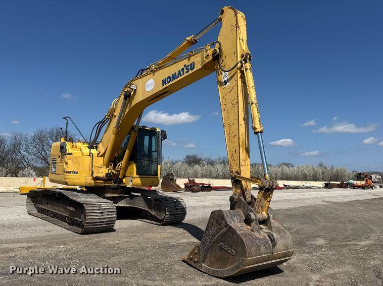 image for item DO8465 2012 Komatsu PC228USLC-8 excavator