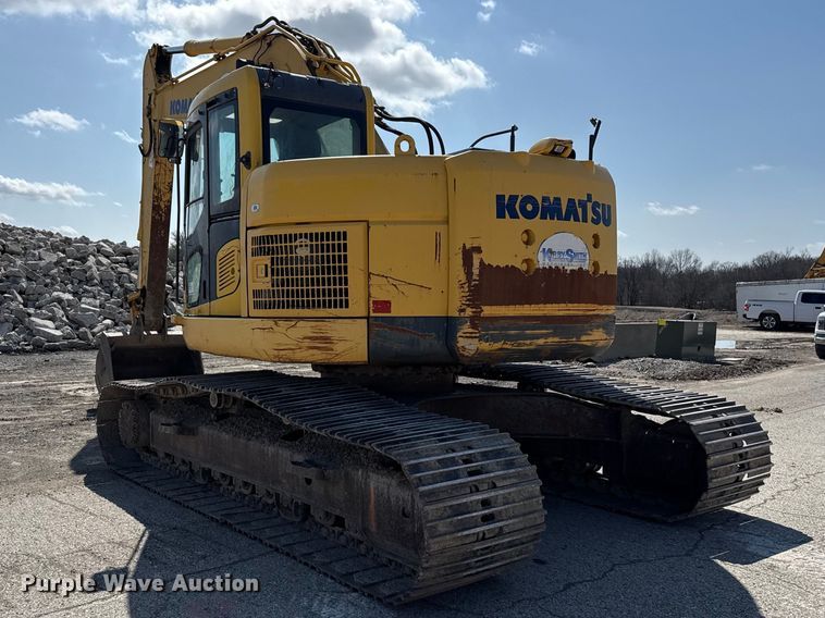 image for item DO8465 2012 Komatsu PC228USLC-8 excavator