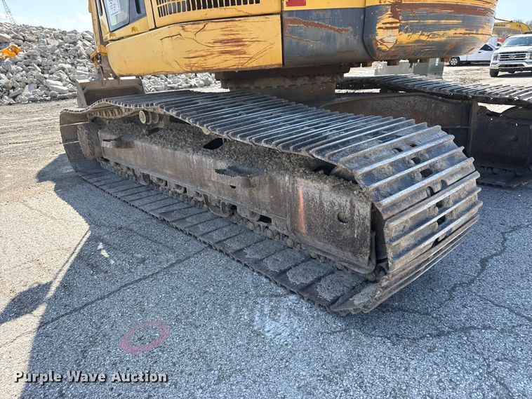 image for item DO8465 2012 Komatsu PC228USLC-8 excavator