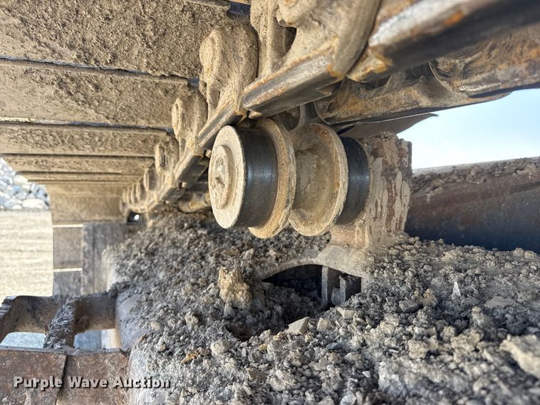 image for item DO8465 2012 Komatsu PC228USLC-8 excavator