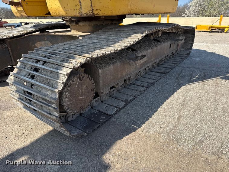 image for item DO8465 2012 Komatsu PC228USLC-8 excavator