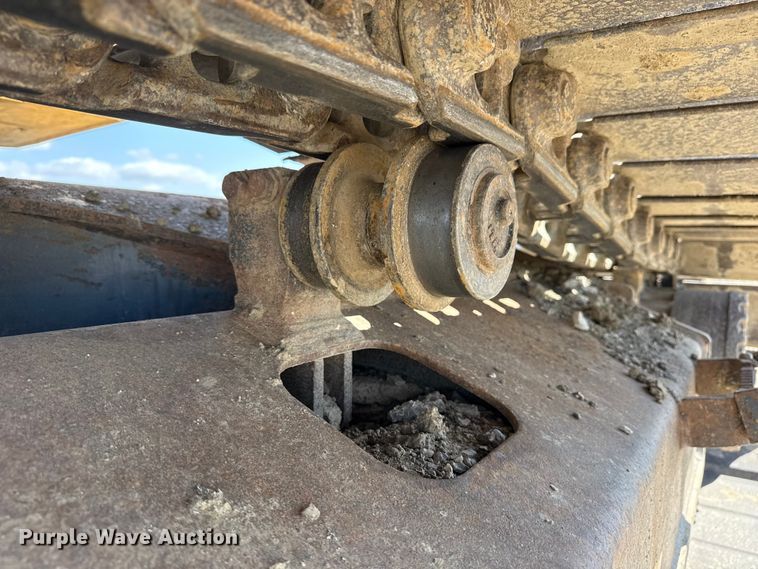 image for item DO8465 2012 Komatsu PC228USLC-8 excavator