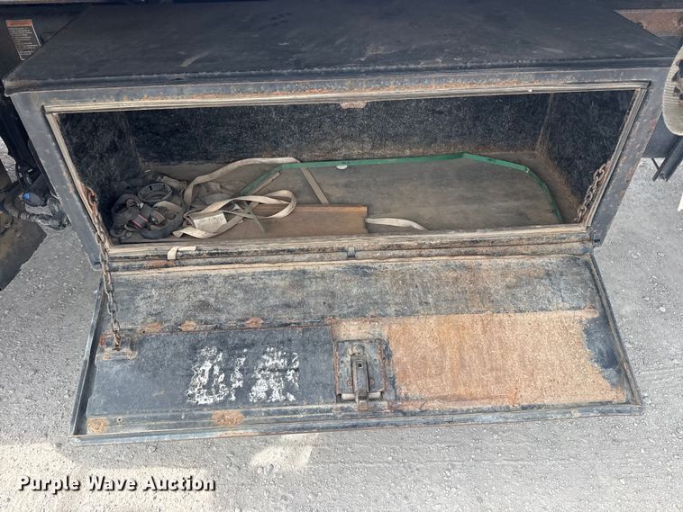 image for item DQ4345 2018 Peterbilt 337 dump flatbed truck