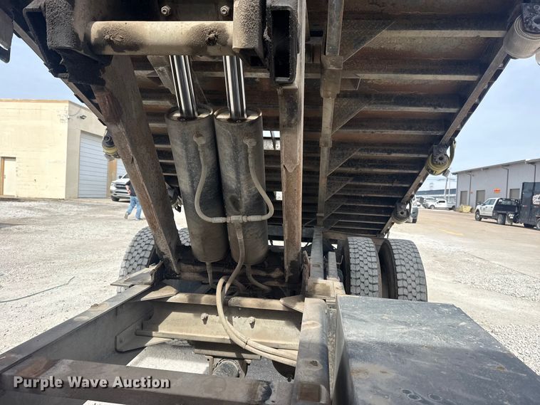 image for item DQ4345 2018 Peterbilt 337 dump flatbed truck