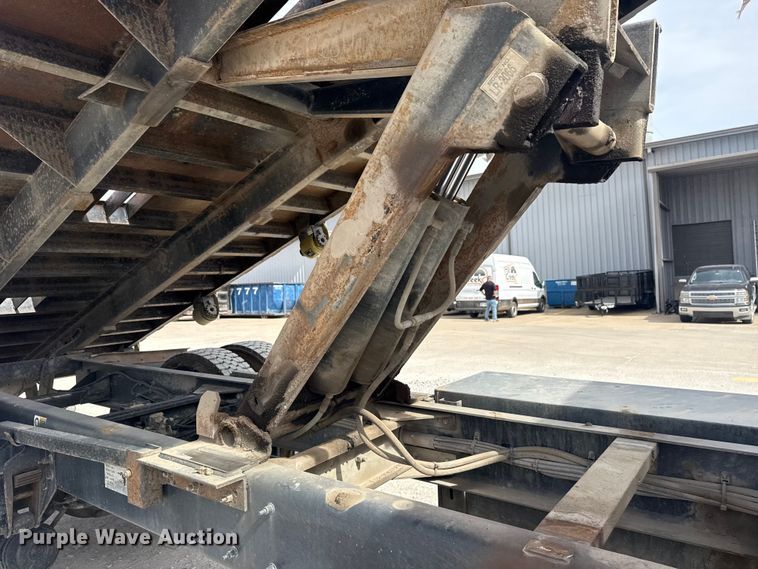 image for item DQ4345 2018 Peterbilt 337 dump flatbed truck