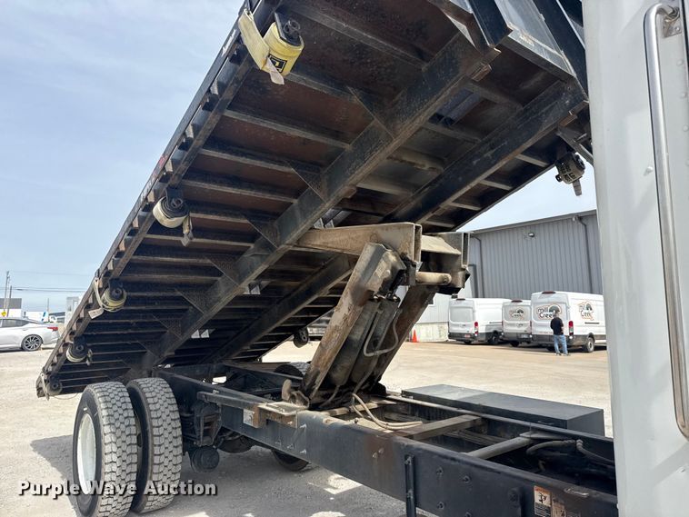 image for item DQ4345 2018 Peterbilt 337 dump flatbed truck