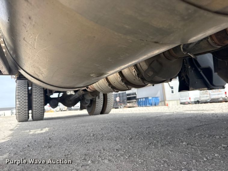 image for item DQ4345 2018 Peterbilt 337 dump flatbed truck