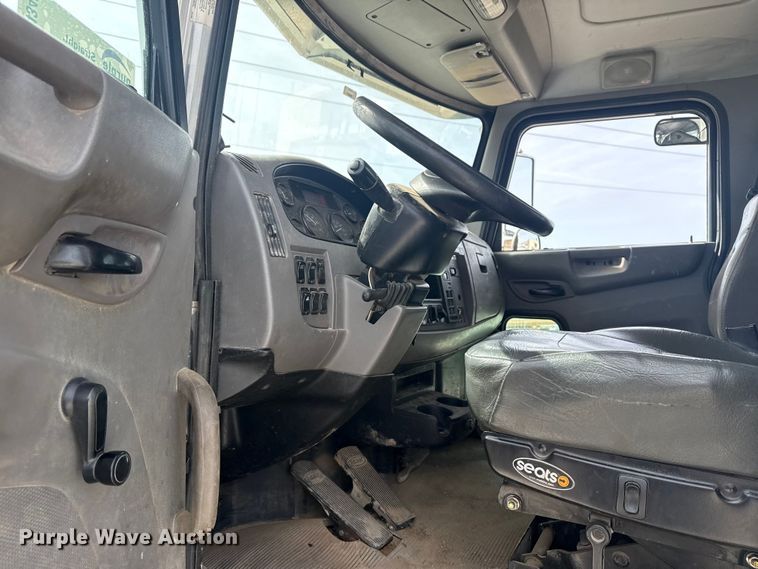 image for item DQ4345 2018 Peterbilt 337 dump flatbed truck