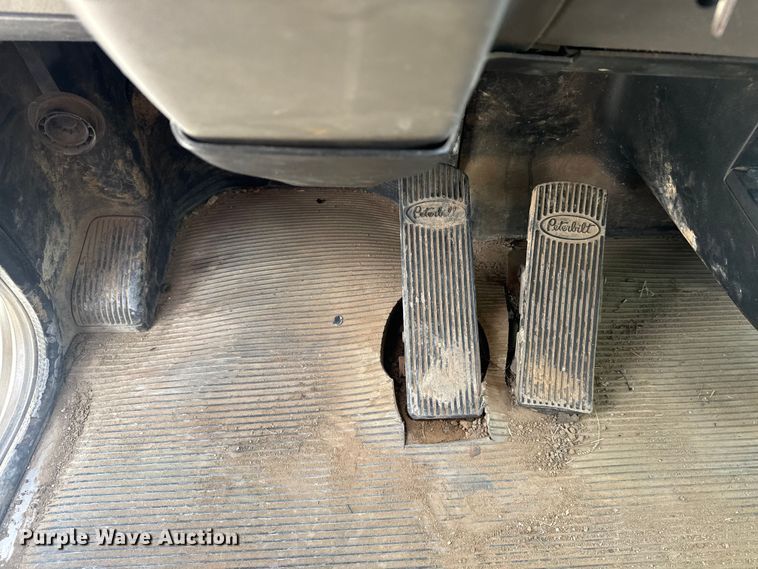 image for item DQ4345 2018 Peterbilt 337 dump flatbed truck