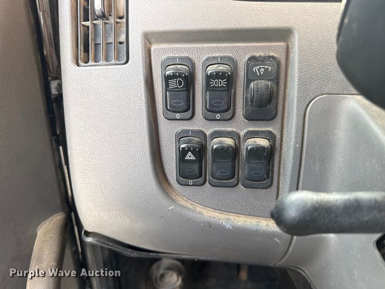 image for item DQ4345 2018 Peterbilt 337 dump flatbed truck