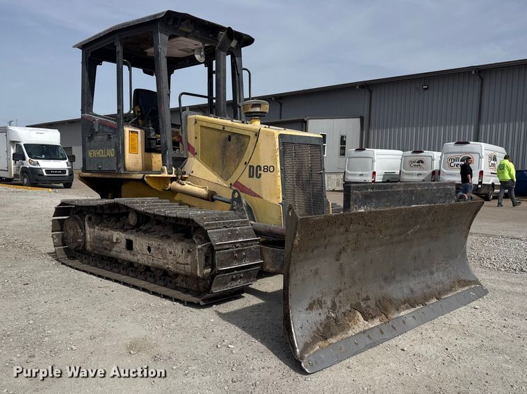 image for item DQ4348 2001 New Holland DC80 dozer