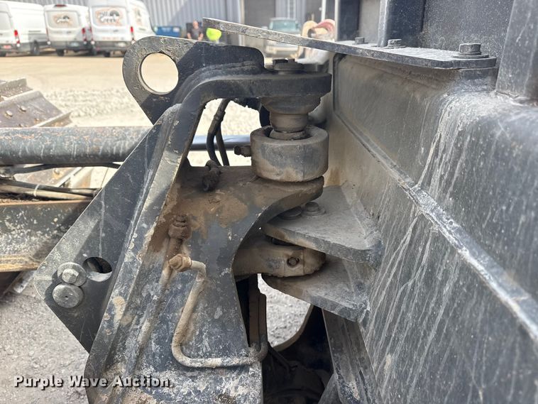 image for item DQ4348 2001 New Holland DC80 dozer