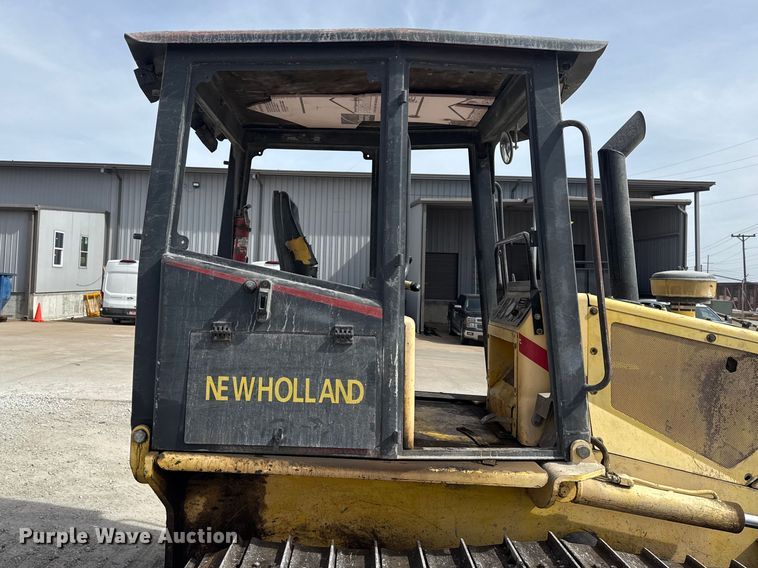 image for item DQ4348 2001 New Holland DC80 dozer