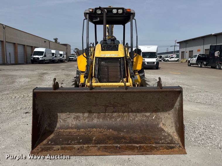 image for item DQ4349 2008 New Holland B110B backhoe