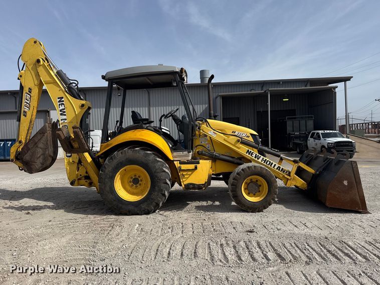 image for item DQ4349 2008 New Holland B110B backhoe