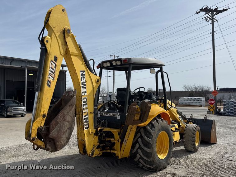 image for item DQ4349 2008 New Holland B110B backhoe