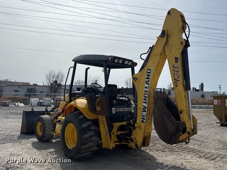 image for item DQ4349 2008 New Holland B110B backhoe