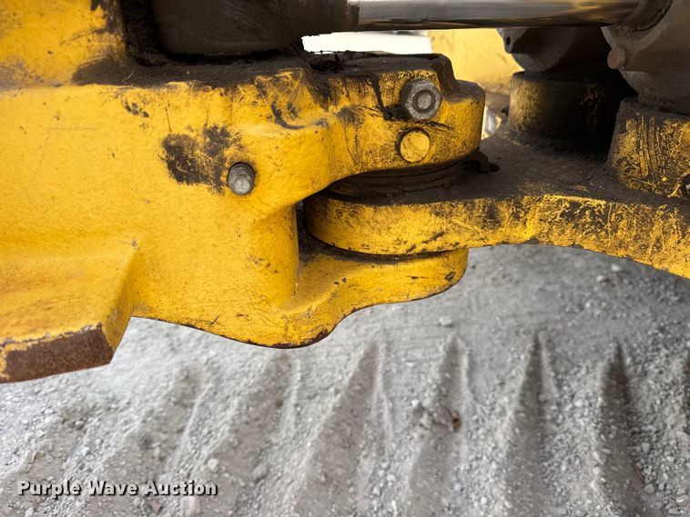 image for item DQ4349 2008 New Holland B110B backhoe