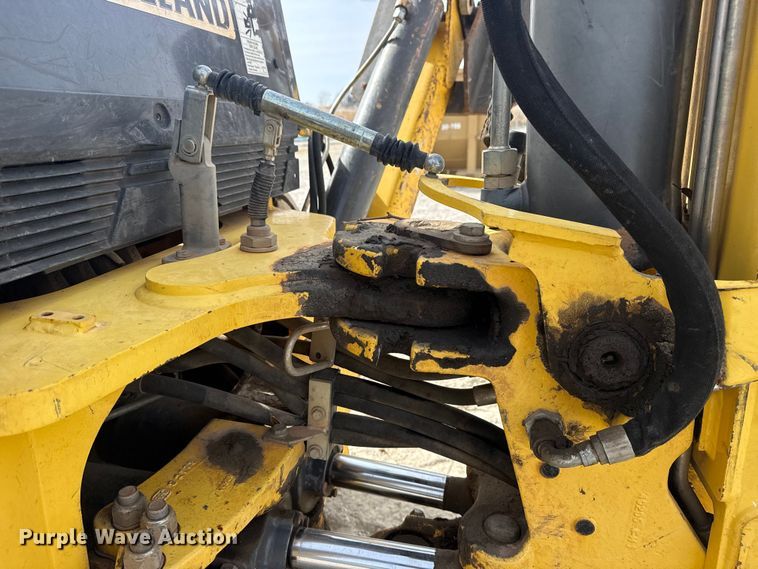 image for item DQ4349 2008 New Holland B110B backhoe